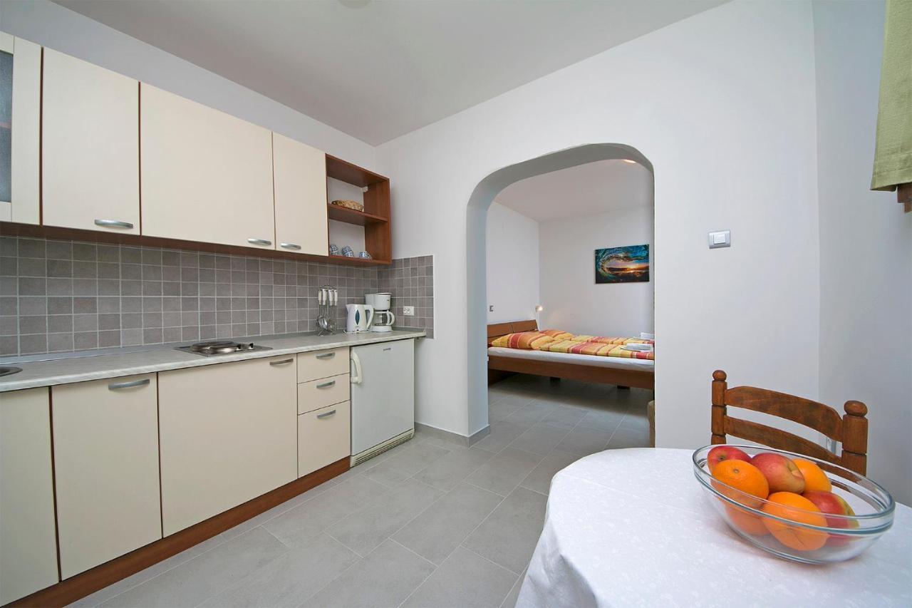 Adria Brela Apartments المظهر الخارجي الصورة