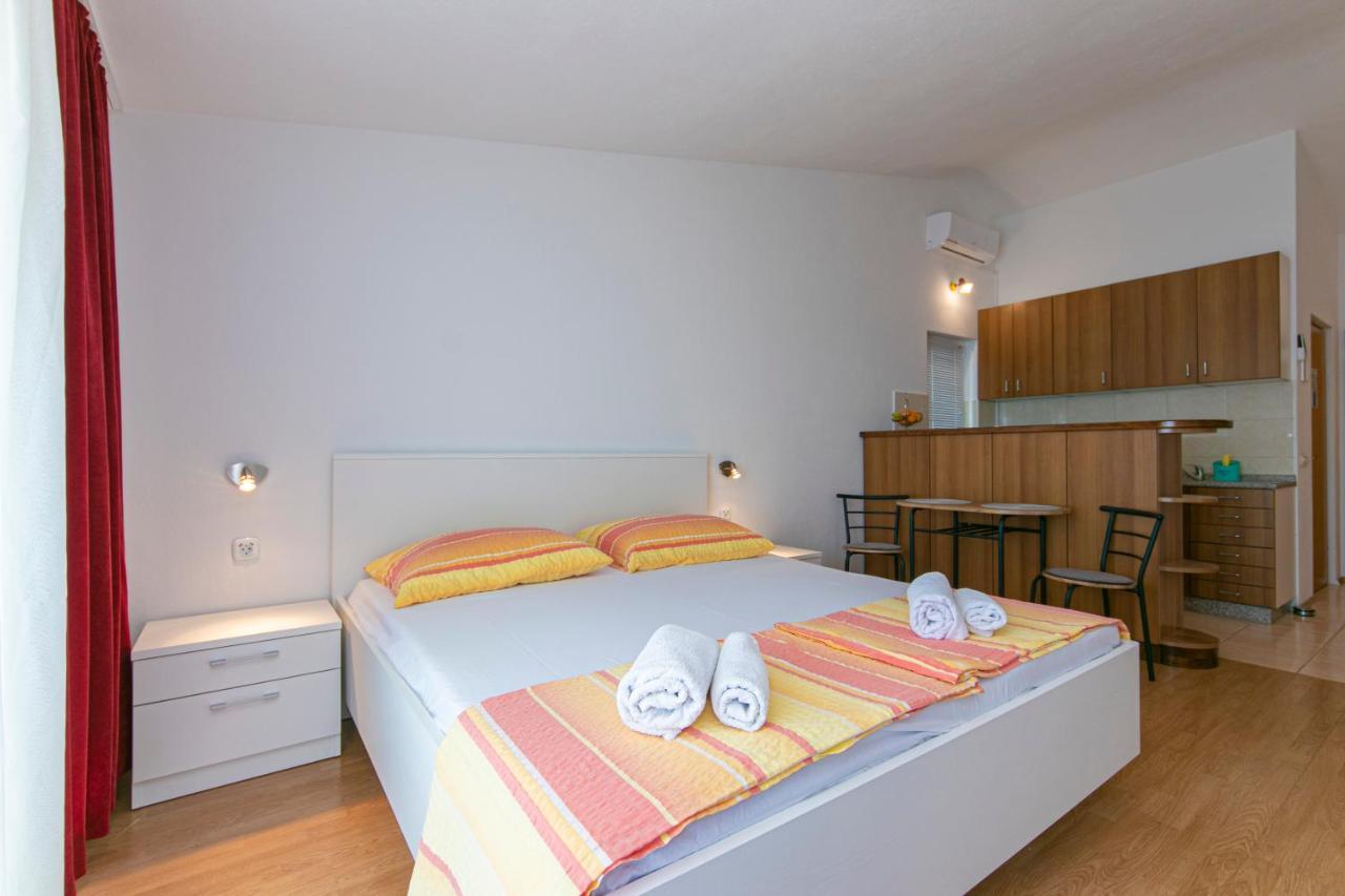 Adria Brela Apartments المظهر الخارجي الصورة