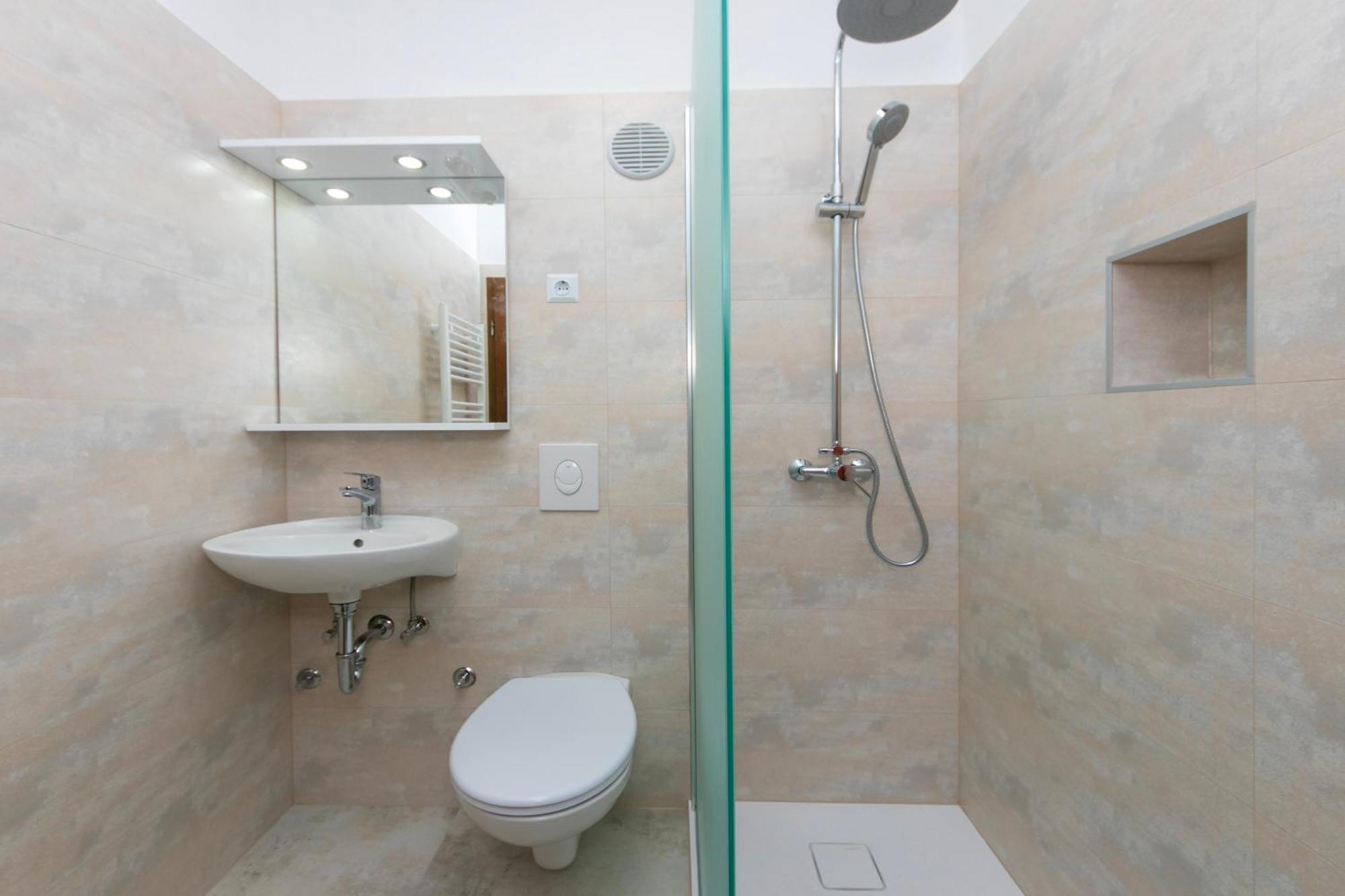 Adria Brela Apartments المظهر الخارجي الصورة