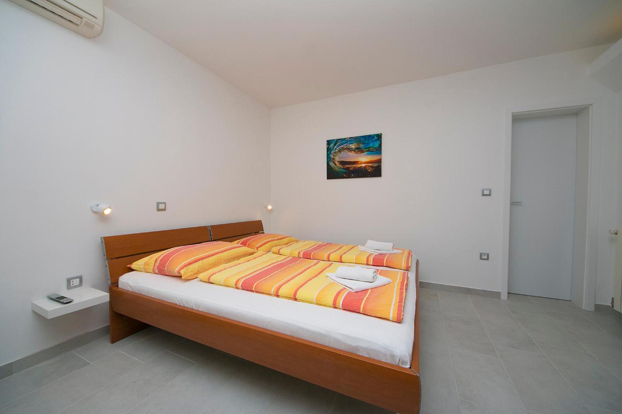 Adria Brela Apartments الغرفة الصورة